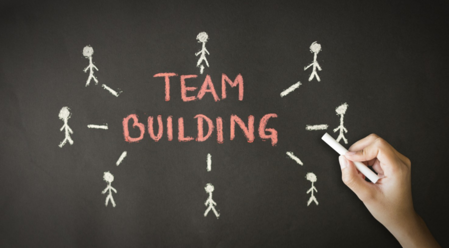 Team building: ce vor ei, ce facem noi